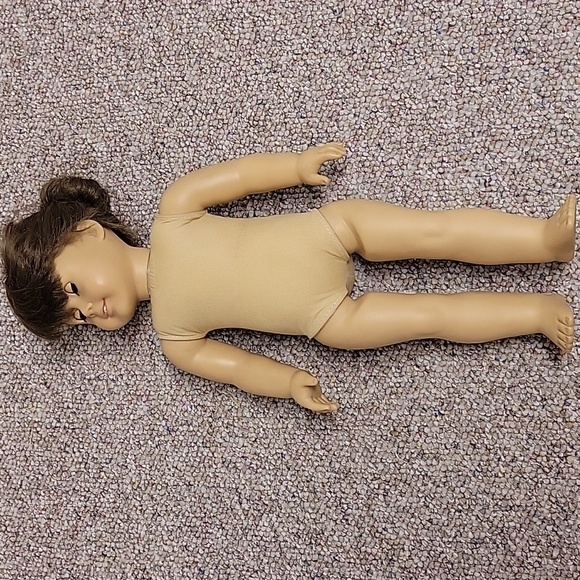 Pleasant Company Molly with Green Velvet Dress. Original American Girl 18" Doll - Picture 5 of 7